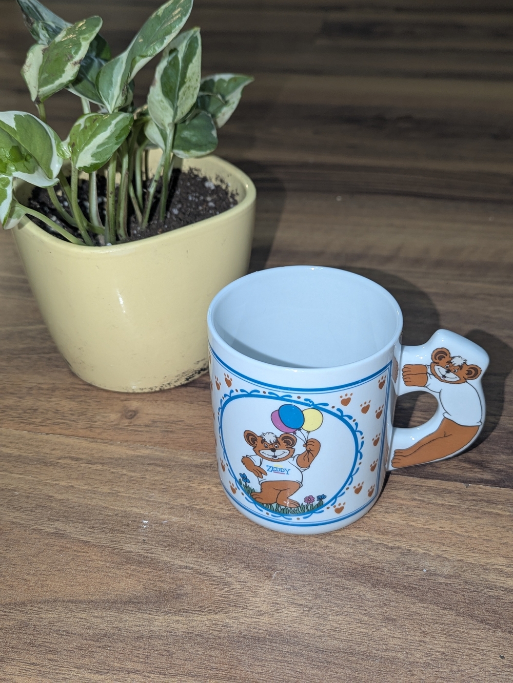Vintage Zeddy Bear Ceramic Mug White